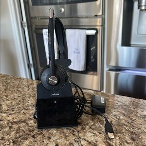 !Jabra Wireless Headphones!